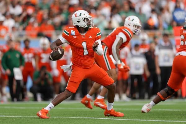 Miami QB Cam Ward sets Div. I record for career passing TDs