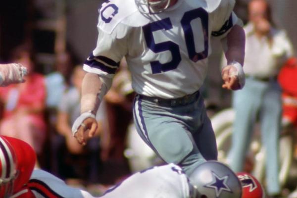 Cowboys great D.D. Lewis dies at 79