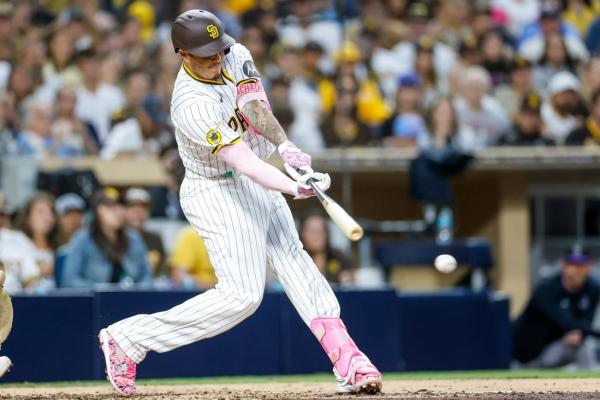 Padres slug 4 homers, overpower struggling Rockies